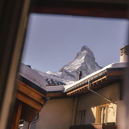Guesthouse By The Rex Zermatt Exteriör bild