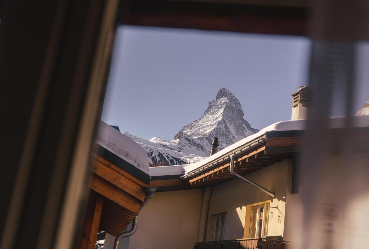 Guesthouse By The Rex Zermatt Exteriör bild
