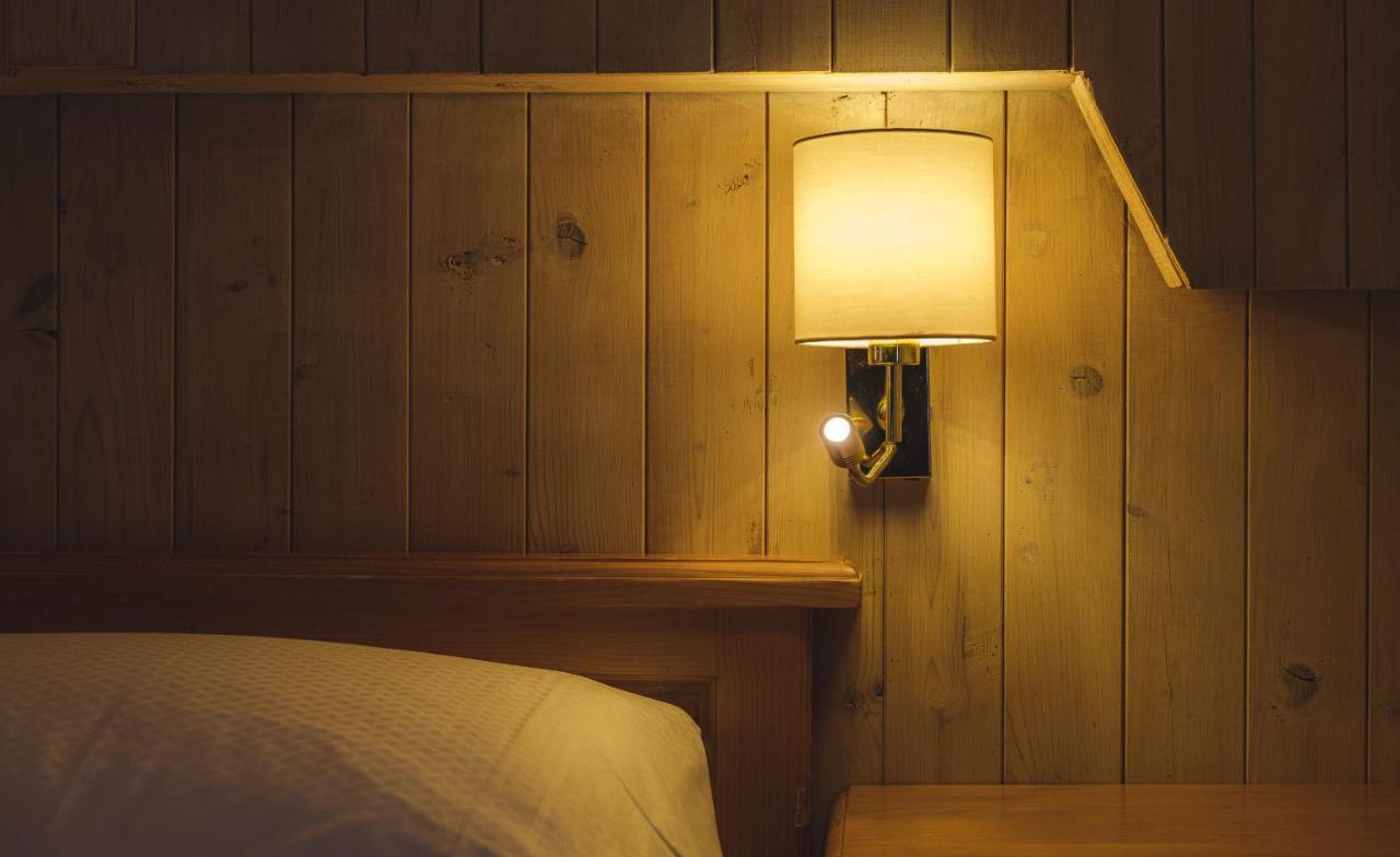 Guesthouse By The Rex Zermatt Exteriör bild