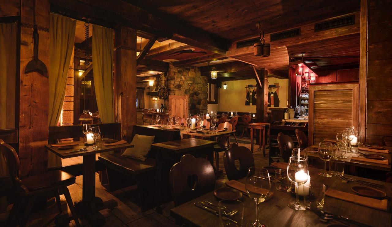 Guesthouse By The Rex Zermatt Exteriör bild